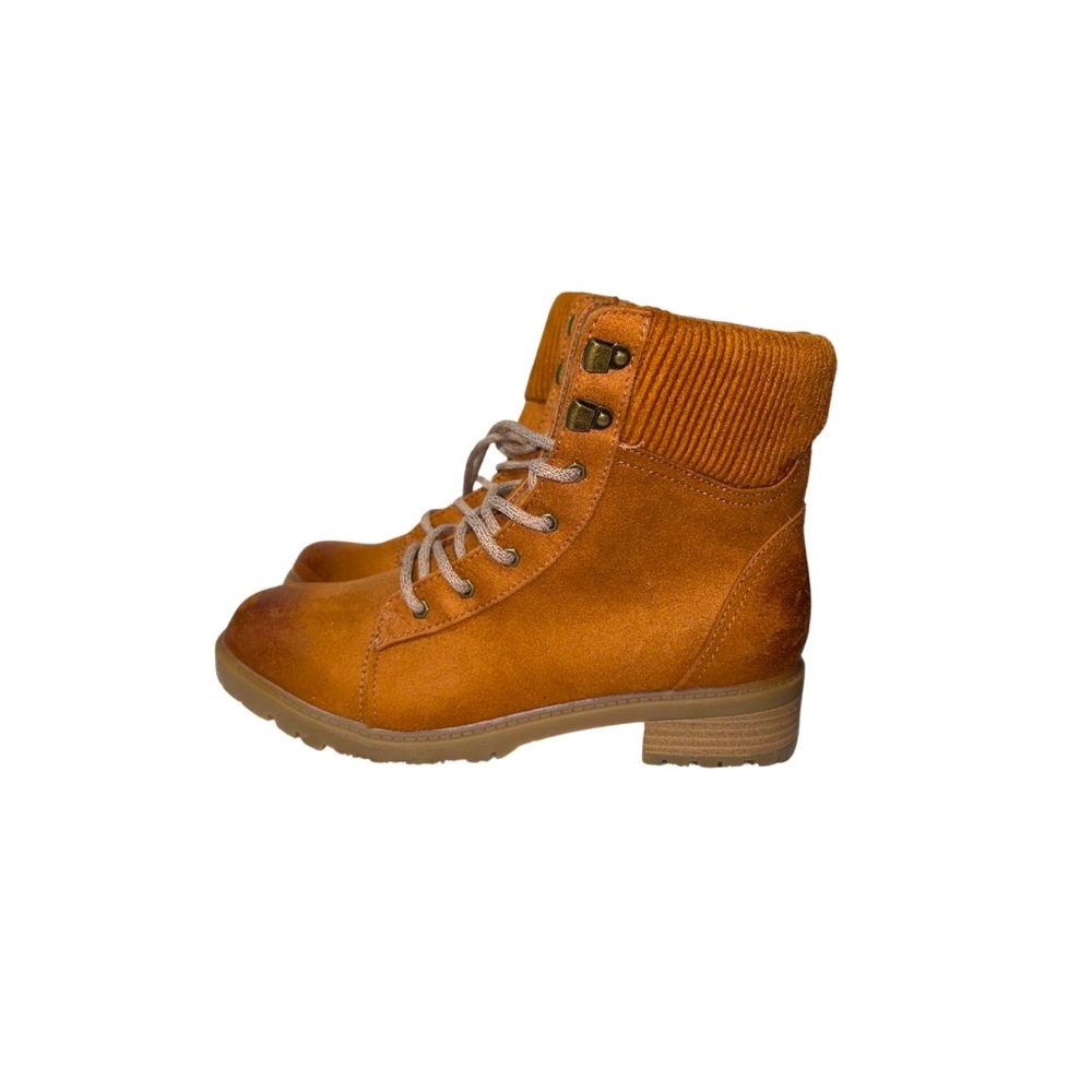 NWOT size 10 Hiker boots